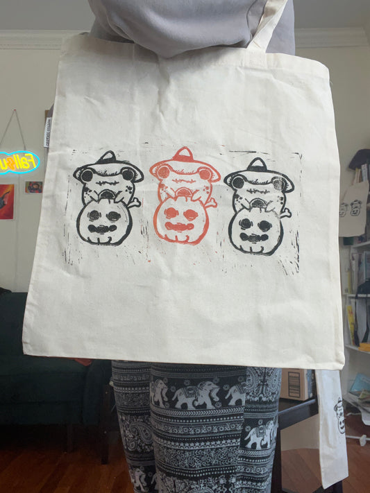 Spooky Frog Tote Bag